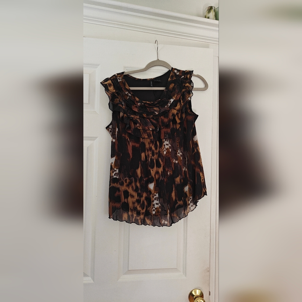 New Directions Animal Print Sleeveless Blouse